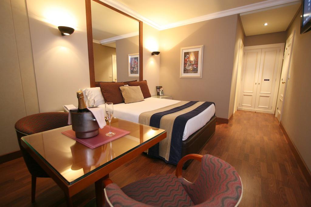 Motel Aeropuerto Vigo Ruang foto